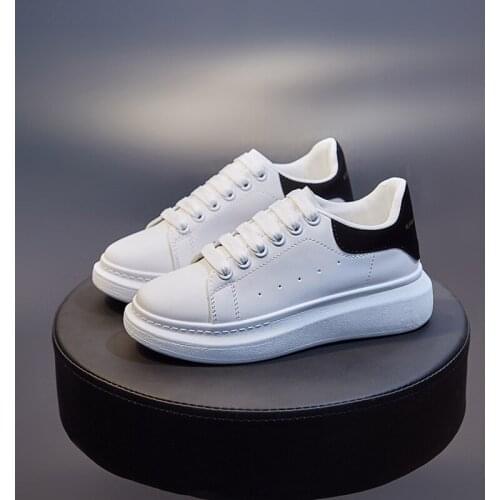 Fashion Womens Casual Shoes White Lace-Up Breathable Shoes Sneakers Basket White Black Tennis Womens Trainers Zapatillas Hombre