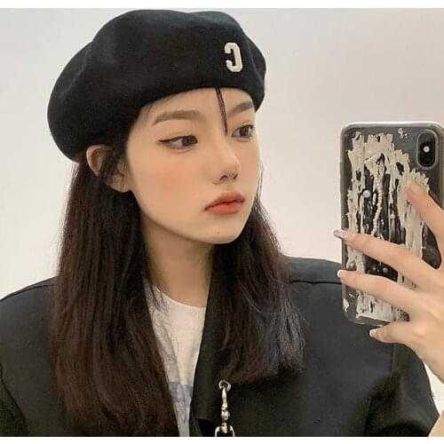 Korean Fashion Letter Embroidery Wool Warm Beret Beanie Hat Winter Keep Warm Caps French Elegant Solid Beret Women Octagonal Hat