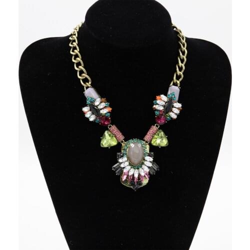 Fashion Women Vintage Elegant Multi Color Resin Stone Set Pendnt Necklace Burnished Gold Color Pink Olive Grey Black Clear Mix