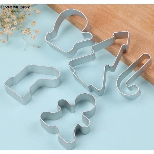 5pcs/set Christmas Cookie Cutter Tools Stainless Steel Gingerbread Men Shaped Holiday Biscuit Mold Kitchen Cake Decorating Tool