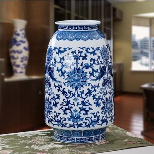 Jingdezhen ceramic hand-painted porcelain vase of flower of modern Chinese style decoration decoration of blue and white lotus b