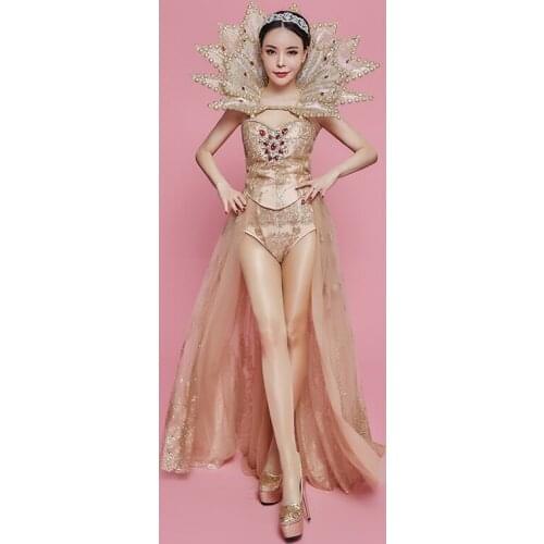 New Exy Queen Luxury Crystals Gold Dance Wear Bright Big Collar Design Female Singer Celebrate Mesh Sequins Costume Bodysuit