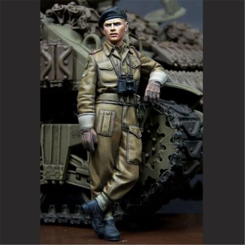 British RAC AFV Crew Member Soldier Resin Figure 1/35 Scale Model Figure Resin Kit Colorless Self-Assembled Toy