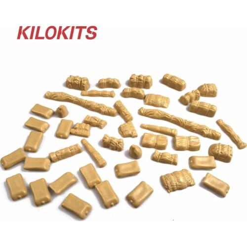 2 Sets 1/35 Plastic Military Bag Sets Duffel Folded Sleeping Bag Sand Bag Unpainted DIY Diorama Model Building Accessories Kits