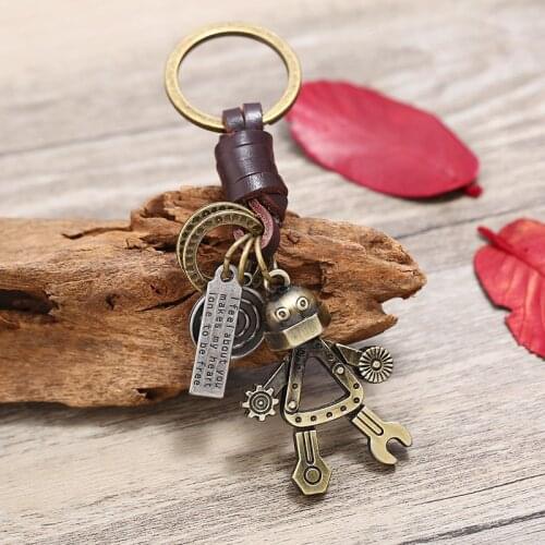 2021 New Genuine Leather KeyChain Punk Rock Vintage Animal Feather Robot Key Chains for Man Woman Jewelry Gifts