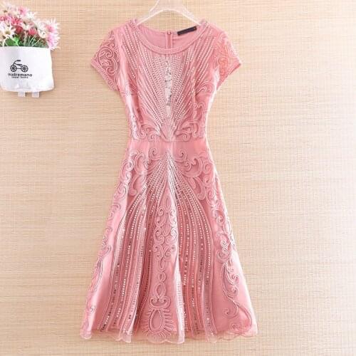 The New Spring And Summer Women Beading Dress style Retro Embroidery Slim O-neck Elegant Lady Plus Size Party Dress M-4XL