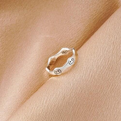 Simple Fashion Retro Personality Creative Geometric Smiley Ring Cold Wind Country Tide Ladies Ring