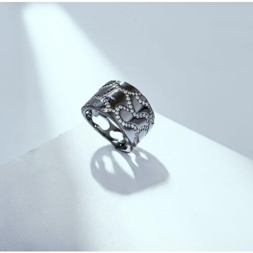 Newest Fresh Punk Black Hollow Ring For Women Street Trendy Jewelry Dazzling Cz Stone Large Modern Rings Anillos Zk45