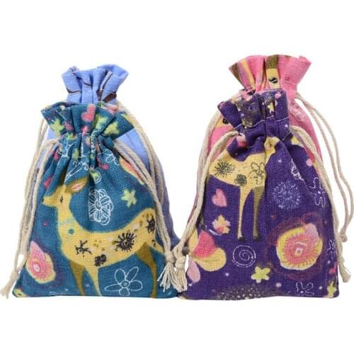 2pcs Fashion Drawstring Christmas Gift Bags Lovely Elk Candy Bag Drawstring Bags Travel Pouch Storage Jewelry Pouch Gift Pouch