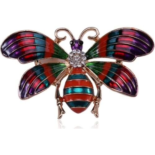 Butterfly brooch color restoring ancient ways is butterfly pin collocation act the role ofing high-grade suit dress