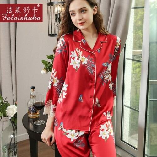 2020 New Flowers butterfly 100% genuine silk pajamas sets women sleepwear Korean Elegant fashion pure silk womens pyjamas T8248