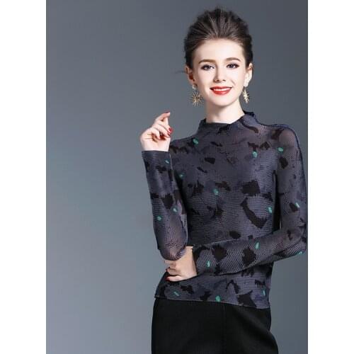 Plus Size T-Shirt For Women 45-70kg Spring Thin Elastic Miyake Pleated Half Turtleneck Long Sleeves Printed Casual Tee Tops