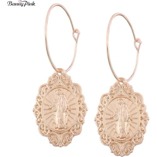 Banny Pink Religious Jesus Pendant Earrings For Women Chunky Metal Hoop Earrings Fashion Jewelry Christian Earrings Pendientes