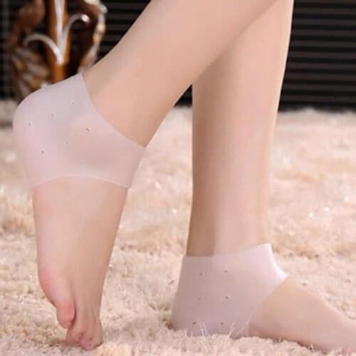 2 Pieces Heel Protector Protective Sleeve Heel Spur Pads for Relief Plantar Fasciitis Heel Pain Reduce Pressure on Heel