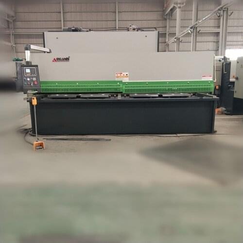 CNC Top Quality Hydraulic Swing Beam Shearing Cutting 6mm Machine QC12K-6mmX3200mm