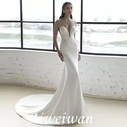 Mermaid / Trumpet Wedding Dresses V Neck Sweep / Brush Train Lace Stretch Satin Sleeveless Country Romantic with Appliques 2021
