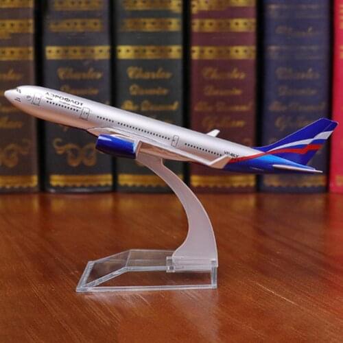 1/400 16cm Kids Plane Model Toy A330 Diacast Airliner Plane Model Collectible with Base Education Kids Toy Gift