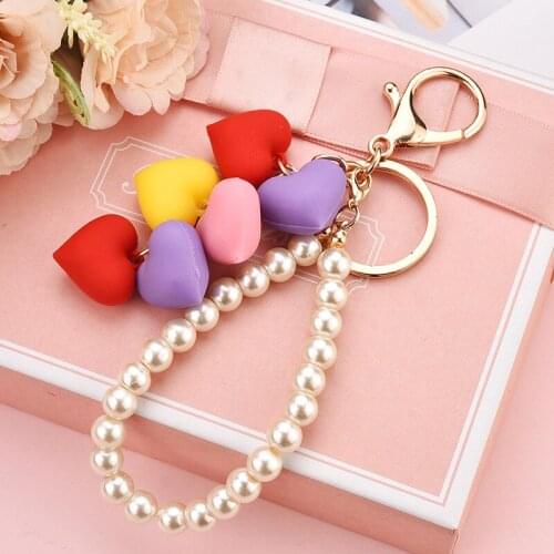 Creative Peach heart Love keychain personality Pearl Chain cartoon geometric Nordic Car key Chain Bag pendant Accessories Gift