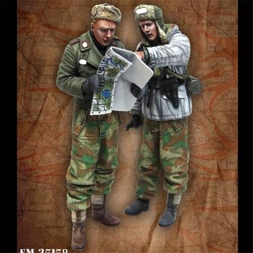 2pcs WWII Tank Grenadier Soldiers Resin Figure 1/35 Scale Model Kit Assembly Model Figure Resin Kit Colorless Self-Assembled Toy
