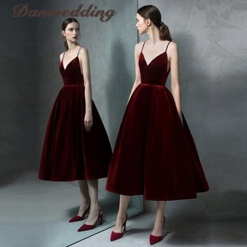 Simple V-Neck Short Evening Dress 2019 A Line velvet Girls Party Dress Vintage Slim Was Thin Prom Gowns New Models