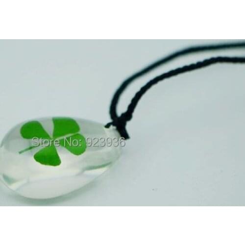 FREE SHIPPING Holiday sales 12 PCS AWESOME REAL LUCKY FOUR LEAF CLOVER LUCKY PENDANT NECKLACE FREE MINI LUCKY GIFT