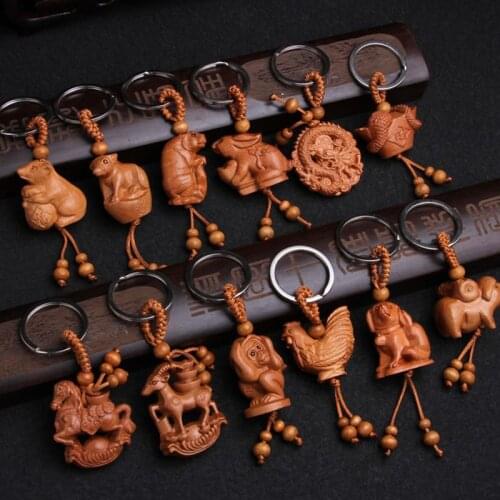 1pc New Chinese 12 Zodiac Keychain Engraving Wood Car Key Ring Creative Animal Horse Dragon Snake Dog Key Chain Gift Accessories