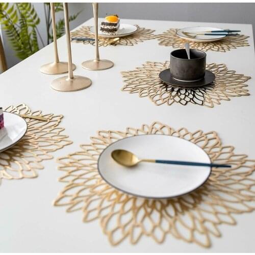 2020 New Hot PVC Hollow Insulation Coaster Pads Table Bowl Mats Home Christmas Decor Heat Resistant Placemat For Dining Table