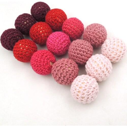15pcs wooden crochet bead fade red pink fuschia hand knitted diy chunky 20mm mother kid EA450