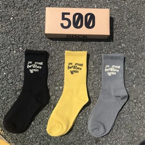 2021 New Hip Hop Socks 3 Pairs/box Skate Crew Socks Trendy Letter Printed Tube Socks Mens Womens Couple Sports Socks