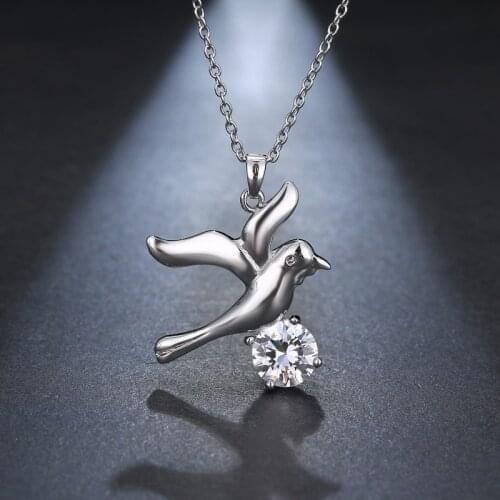 Emmaya Brand Luxury Originality Animal AAA Cubic Zircon Bird Pendant Adjustable Necklace for Women Popular Crystal Jewelry Gift