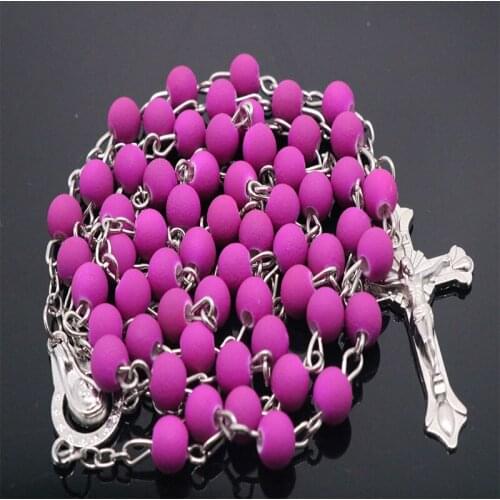 New Charm 6mm Purple Rosary Plastic Beads Long Chain DIY Ladies Necklace Jesus Christ Cross Pendant Fashion Necklace Jewelry