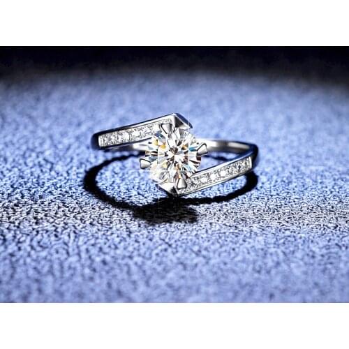 Inbeaut Women Popular 925 Silver Round Excellent Cut 1 ct D Color Pass Diamond Test Moissanite Geometric Ring Classic Jewelry