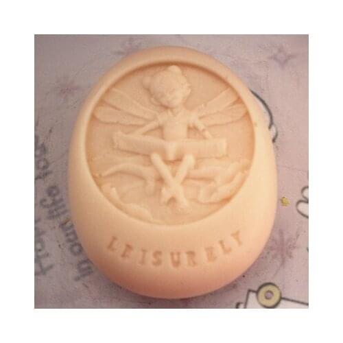 C216 soap mold/handmade soap mold/silicone mold/soap die/silica gel soap die angel to play the piano