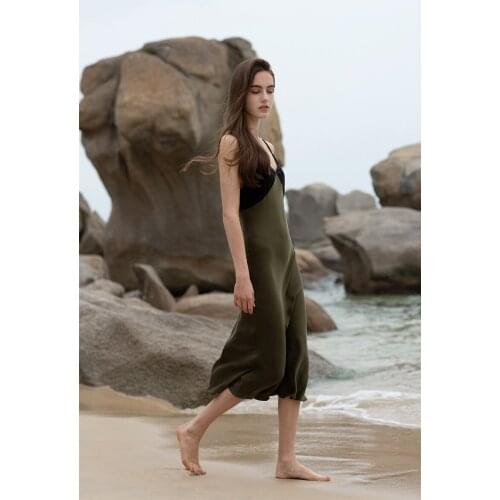 Silk Patchwork Suspender Dress Spring Summer 2021 V-neck Dress High End Western Style Knee Length Velvet Dress