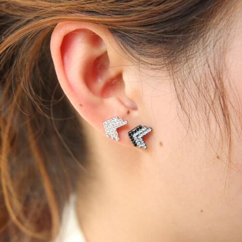 Chevron cz black Stud Earrings for Women Tiny Arrow hot Fashion delicate cute Jewelry Earings less sign minimalist cute earring