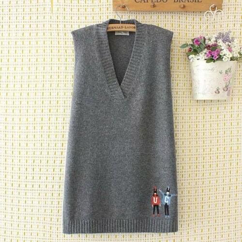 V-neck embroidery sleeveless women loose sweaters 2020 new plus size casual ladies Vest pullovers female tops oversize sweater