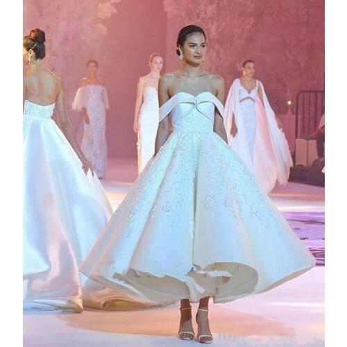 Ball Gown White Prom Dresses Elegant Draped Off the Shoulder Floor Length Appliques Sexy Celebrity Formal Evening Gowns