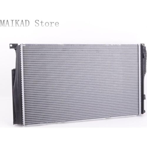 Engine Cooling Radiator for BMW F30 F31 F34 F35 316i 320i 328i 335i 316Li 320Li 328Li 335Li 316d 318d 320d 325d 328d 17118672104