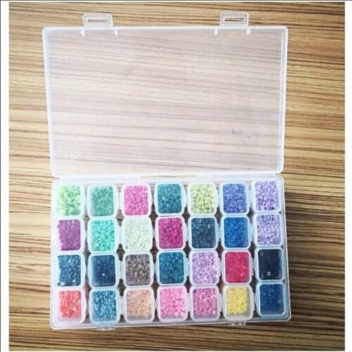 28 Slots Diamond Painting Organizer Nail Art Storage Box Plastic Holder For jewelry Rings Rhinestone Transparent Display