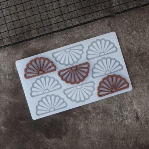 Hollow Out Fan Shape Chocolate Stencil Mold Half Flower Transfer Sheet Cake Decorating Silicone Mould Baking Chablon
