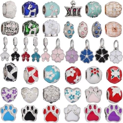 2Pcs/Lot Silver-plated Flower Pendant And Footprint Enamel Beaded For Ladies Fine Bracelets Womens Bangles DIY Jewelry C8