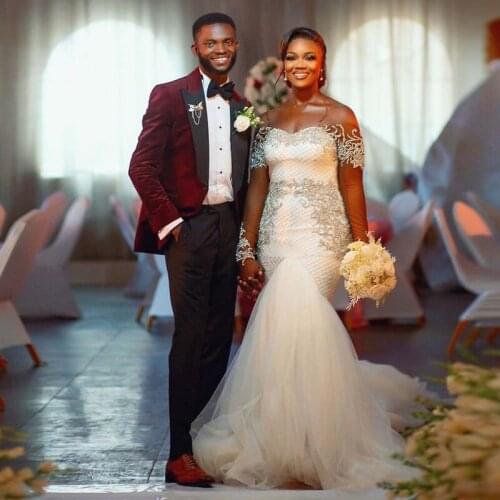 Burgundy Velvet Wedding Tuxedos Black Lapel One Button Best Man Suit Customized Groom Inspiration