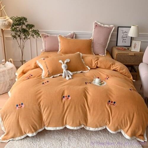 Autumn winter milk velvet Bedding Set 4pcs Girls Favorite Home Textile thick double-sided velvet coral velvet orange bed linen