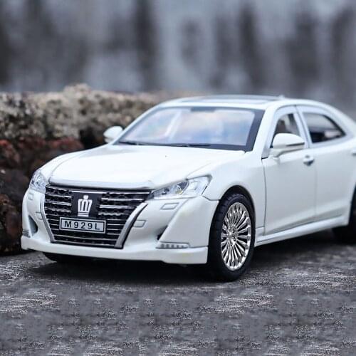 1:24 Crown Car Alloy Car Model Simulation Metal Car Model Ornaments Six-Door Sound And Light Pull Back Toy Car Boy Collection