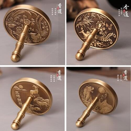 Pure copper engraving pattern round ash pressing hundred birds Phoenix sheep wood fragrant ash leveler for tapping incense mold