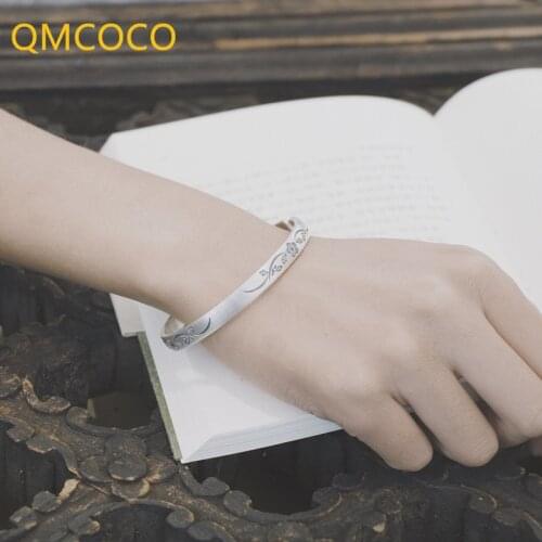 QMCOCO 925 Silver Vintage Flower Pattern Bracelet Elegant Simple Korean Fashion Light Luxury Hand Accessories For Woman