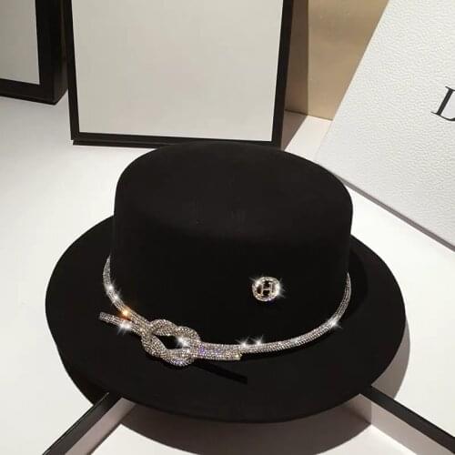 2021 Women Fedoras for Party Wool Crystal Stones Black White Lady Hat New Design Felt Church Hats Elegant Wedding Winter Spring