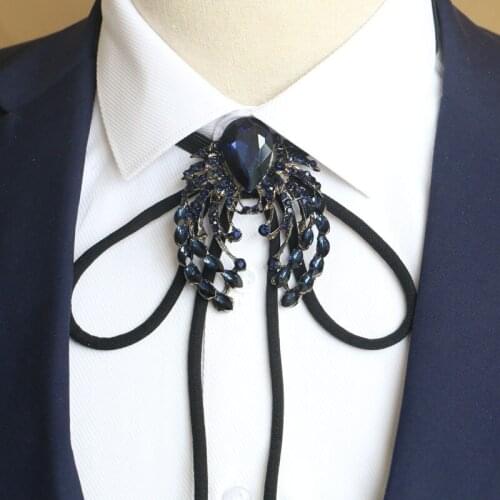 2021 British Men Western American Cowboy Necktie Chic Bolo Tie Accessories Groom Wedding Party Alloy Crystal Rhinestone Bow Ties