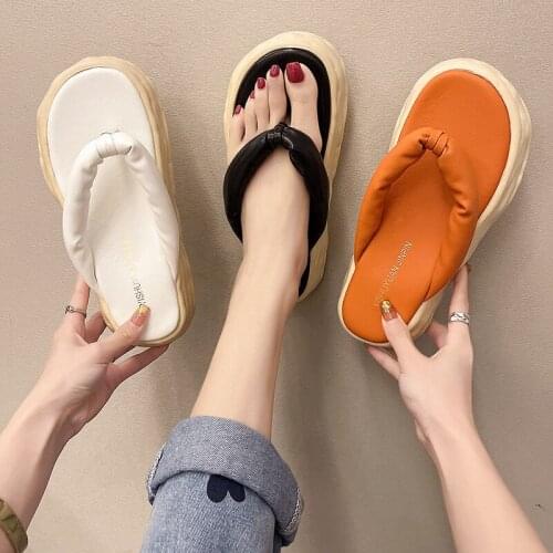 Womens Slippers 2021 New Flip-Flops Womens Summer Wear Simple Fashion Flip-Flop Platform Slippers
