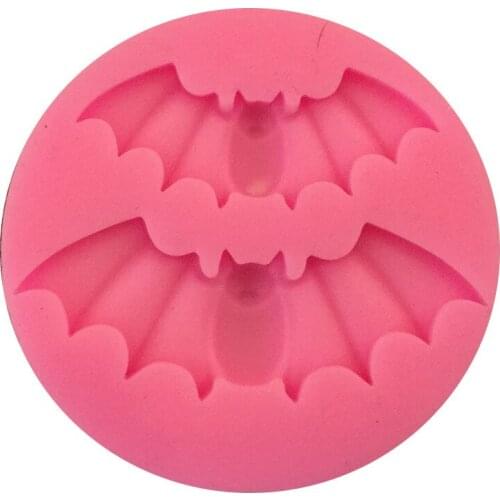 2 Bat Terror Liquid Silica Gel Sugar Cake Mould M153